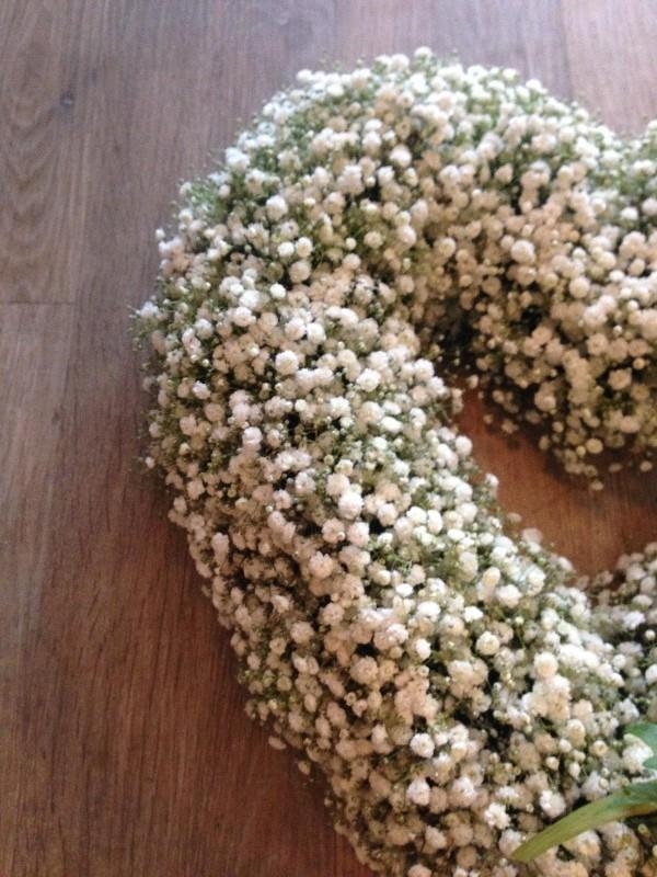 Open Gypsophlia Heart